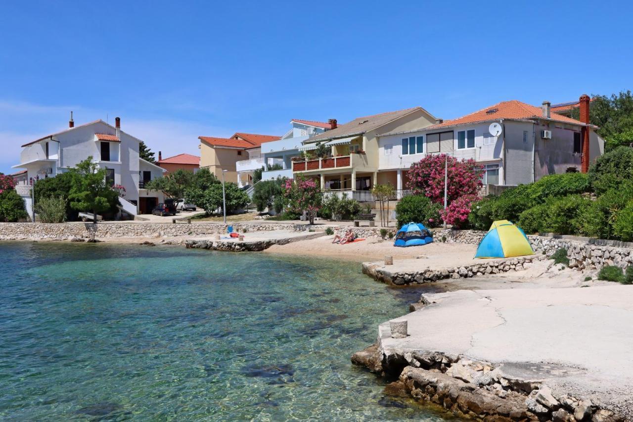 Apartments With A Parking Space Mandre, Pag - 16836 Exterior foto