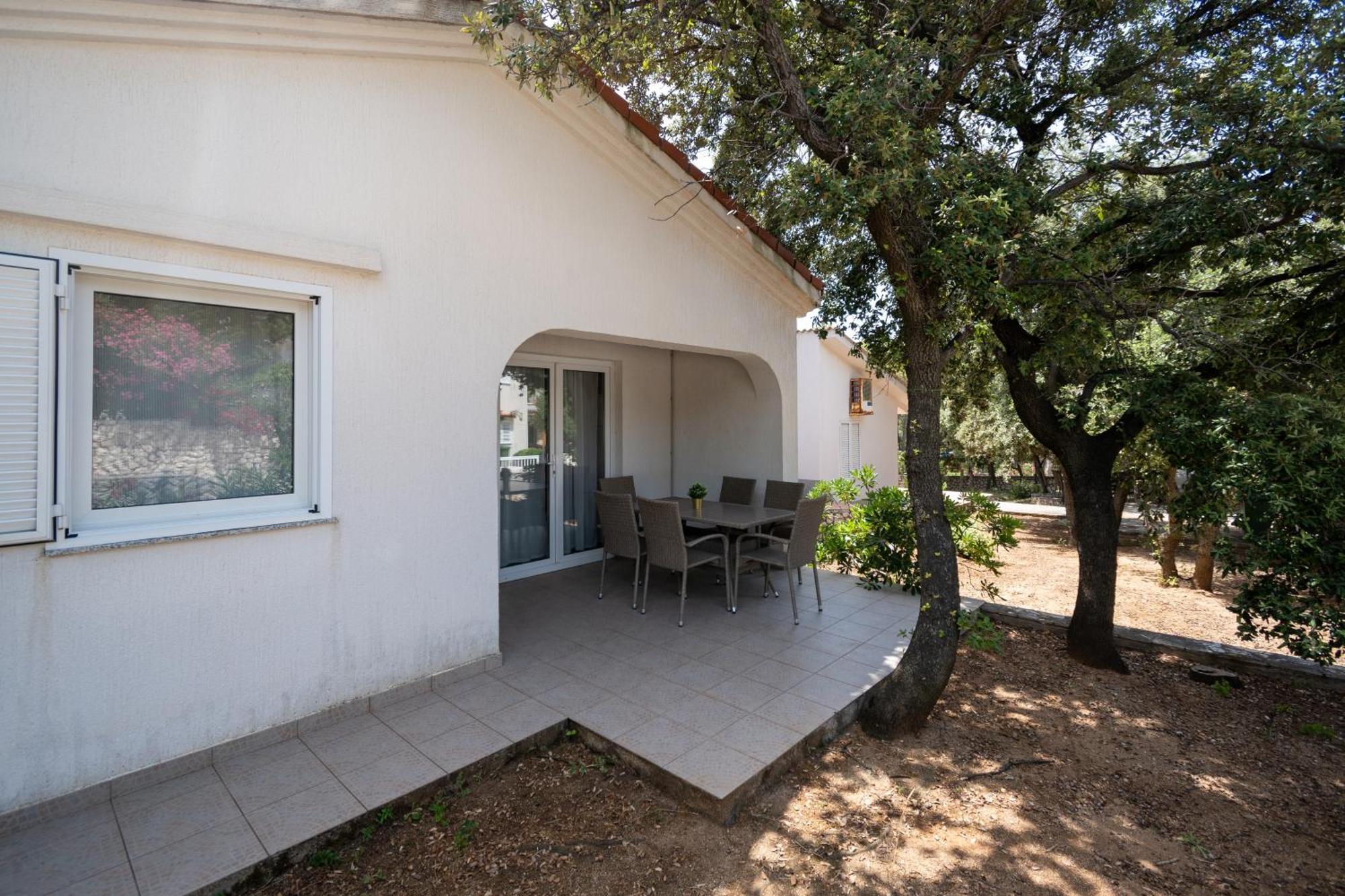 Apartments With A Parking Space Mandre, Pag - 16836 Exterior foto